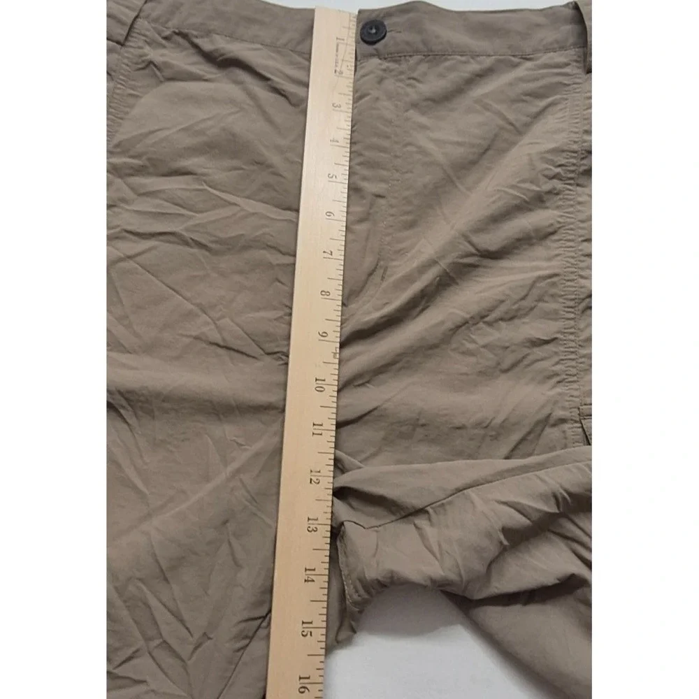 Magellan Outdoor mens fish gear Mag Repel khaki shorts 3XL pockets elastic waist